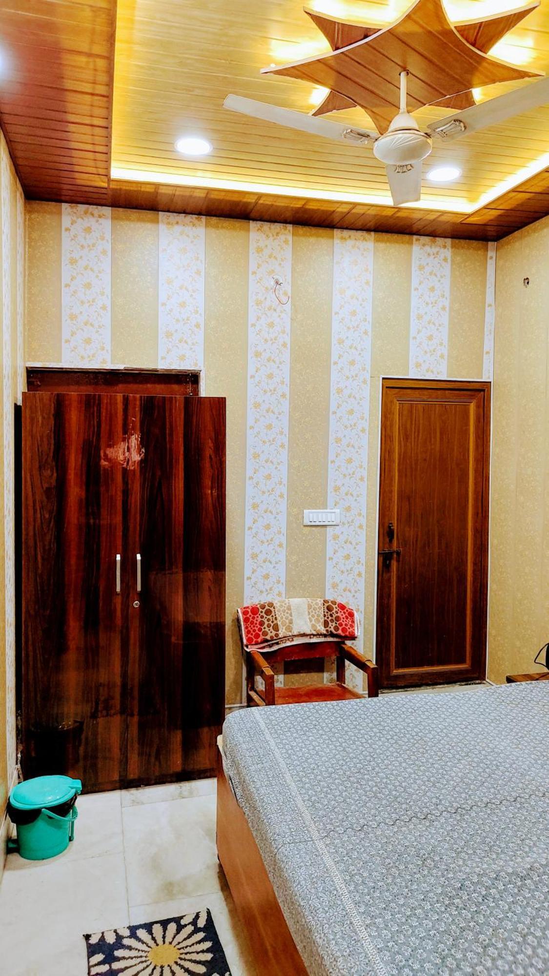 Hotel Raju Homestay Ayodhya 150 Meters From Shree Ram Janmbhoomi Temple 200 Meters From Ayodhya Dham Railway Station Exterior foto