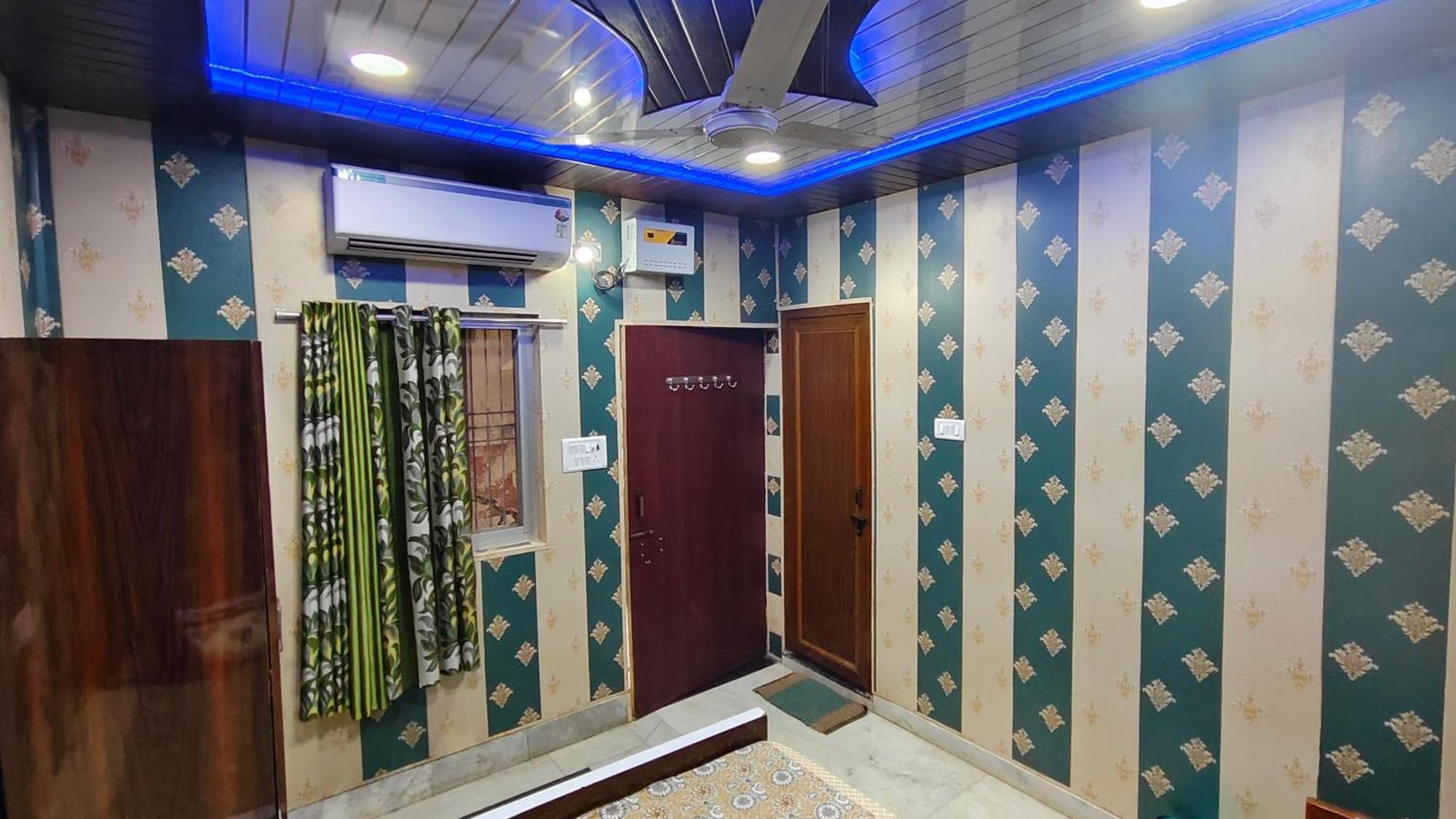 Hotel Raju Homestay Ayodhya 150 Meters From Shree Ram Janmbhoomi Temple 200 Meters From Ayodhya Dham Railway Station Exterior foto